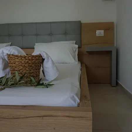Ionian 4*