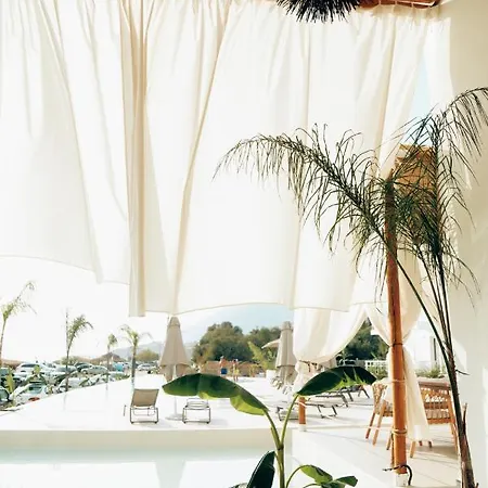 爱奥尼亚酒店 酒店